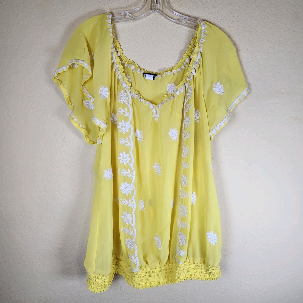 TORRID Floral Embroidered Sheer Blouse Sz M yellow Short Sleeve festival cruise